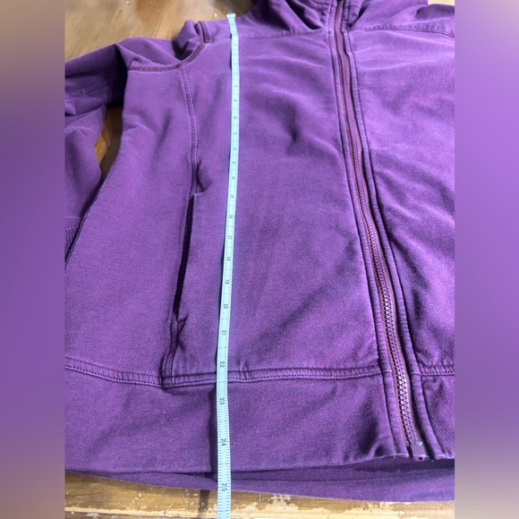 Lululemon Women’s full zipp Hoodie / Size 10 / Purple - Picture 7 of 13